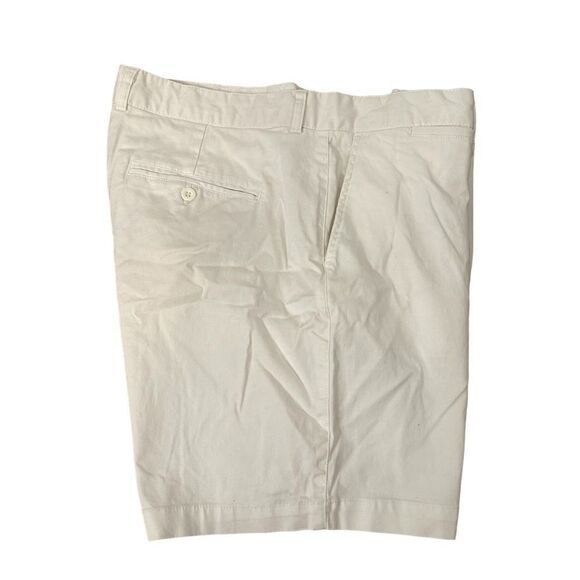 Reyn Spooner ~ Womens White Chino Shorts ~ size 14 ~ side and back pockets - Picture 3 of 8